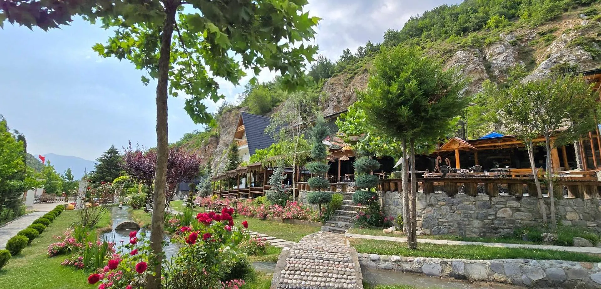 Dibra Park Hotel Begjunec 0*,  Albánia
