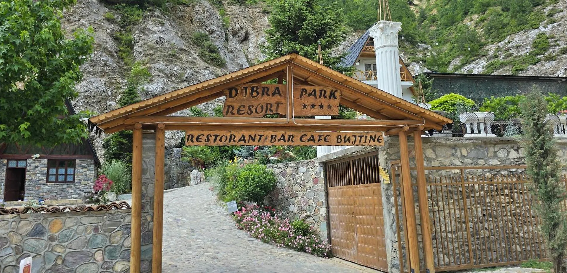 Üdülőközpont Dibra Park Hotel Begjunec